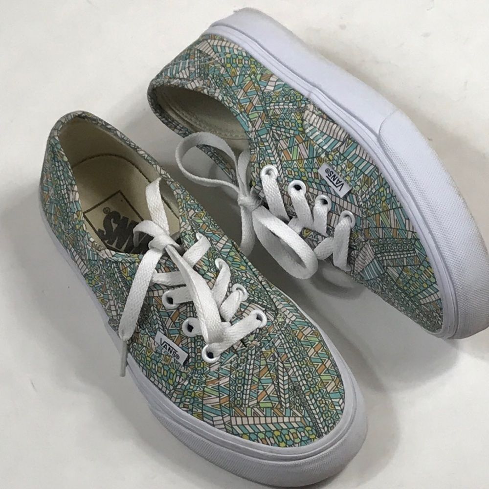 Vans Girls Shoes Unix’s Size Women 5/5 Men 4.0